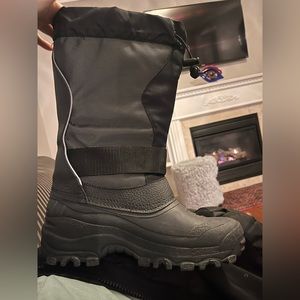 Brand new Sub Zero winter boots